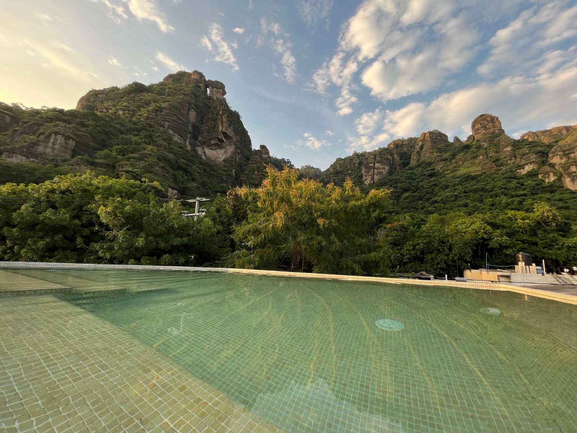 Hotel Hacienda Ventana Del Cielo Tepoztlan Luaran gambar